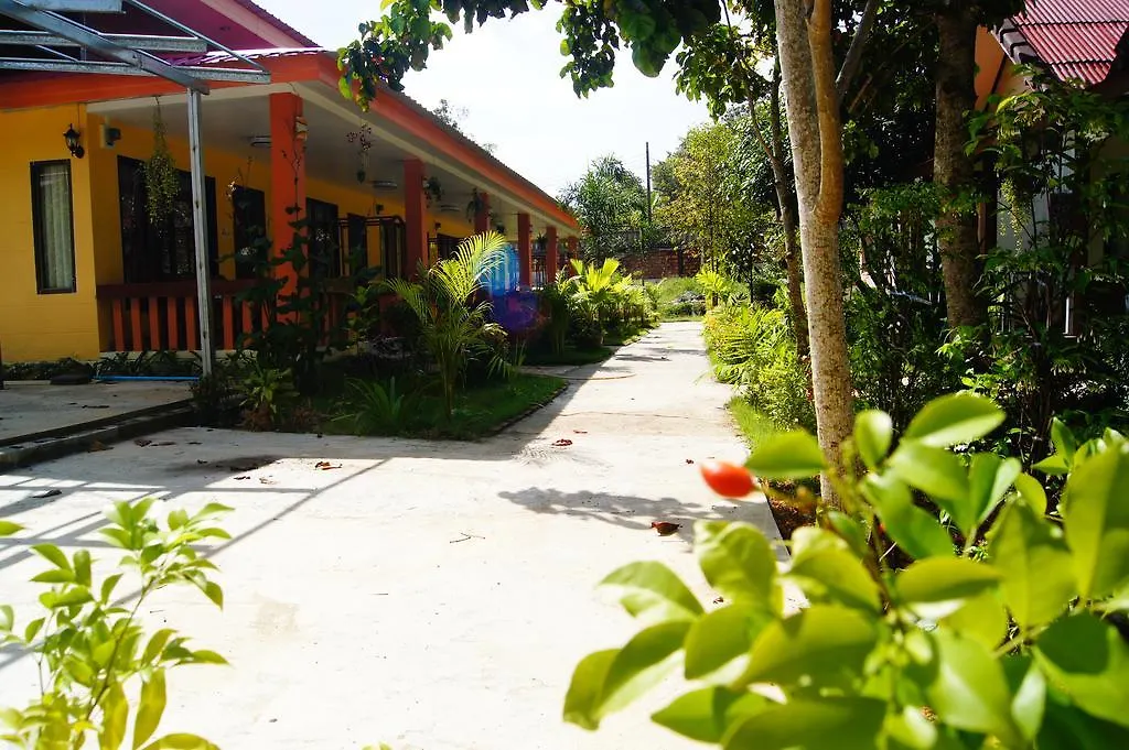 Lanta Sky House Otel Ko Lanta 0*,  Tayland