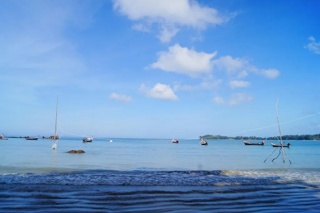 Lanta Sky House Otel Ko Lanta Konukevi
