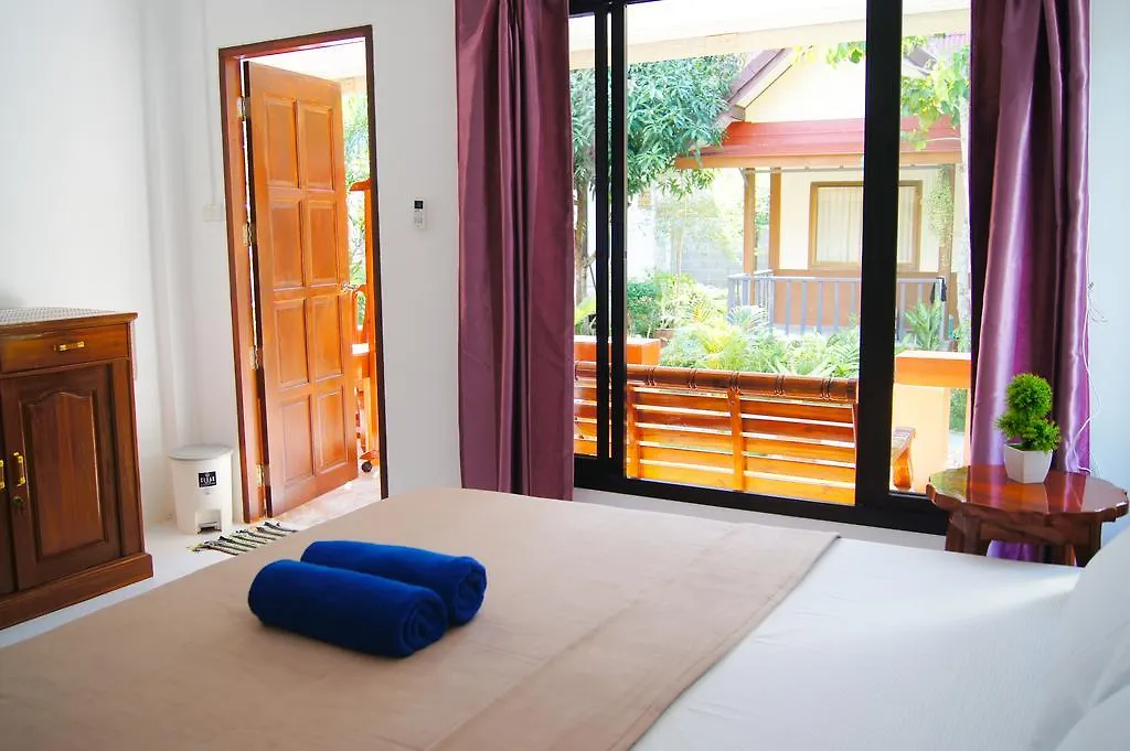 Lanta Sky House Otel Ko Lanta Tayland