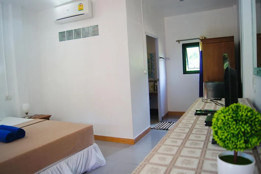Lanta Sky House Otel Ko Lanta Konukevi